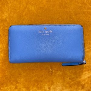 Kate Spade Wallet —- SOLD ON MERC